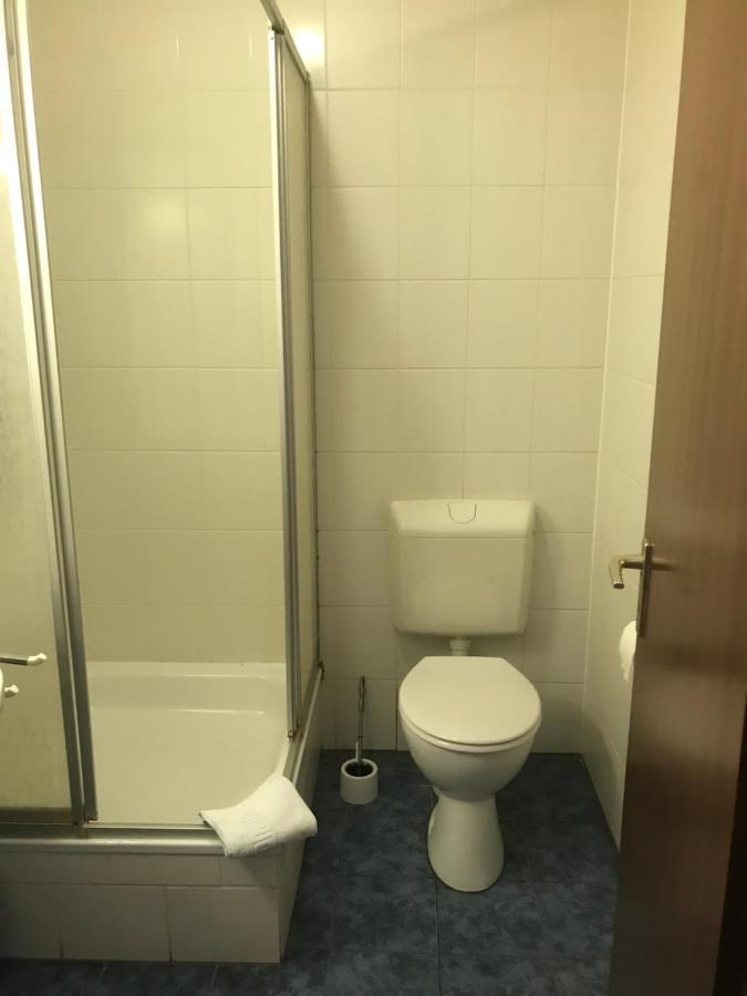 Hotel Kaufmann Rommerskirchen Екстериор снимка